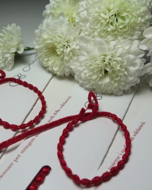 Bracciale filo rosso Cruciani con nastro