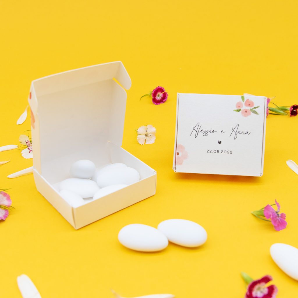 Scatolina solidale torta porta confetti Fiorellini Rosa