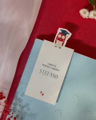 Segnalibro solidale AIL LAUREA
